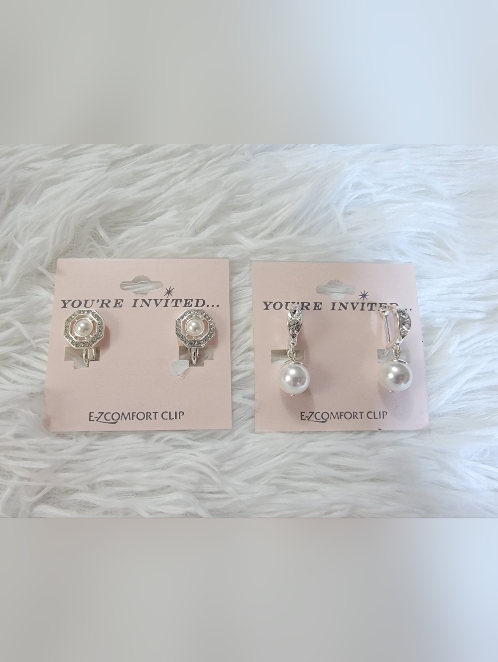 🆕️✨️YOU'RE INVITED White Pearls Clip-On Earrings E-ZComfort CLIP SET OF 2